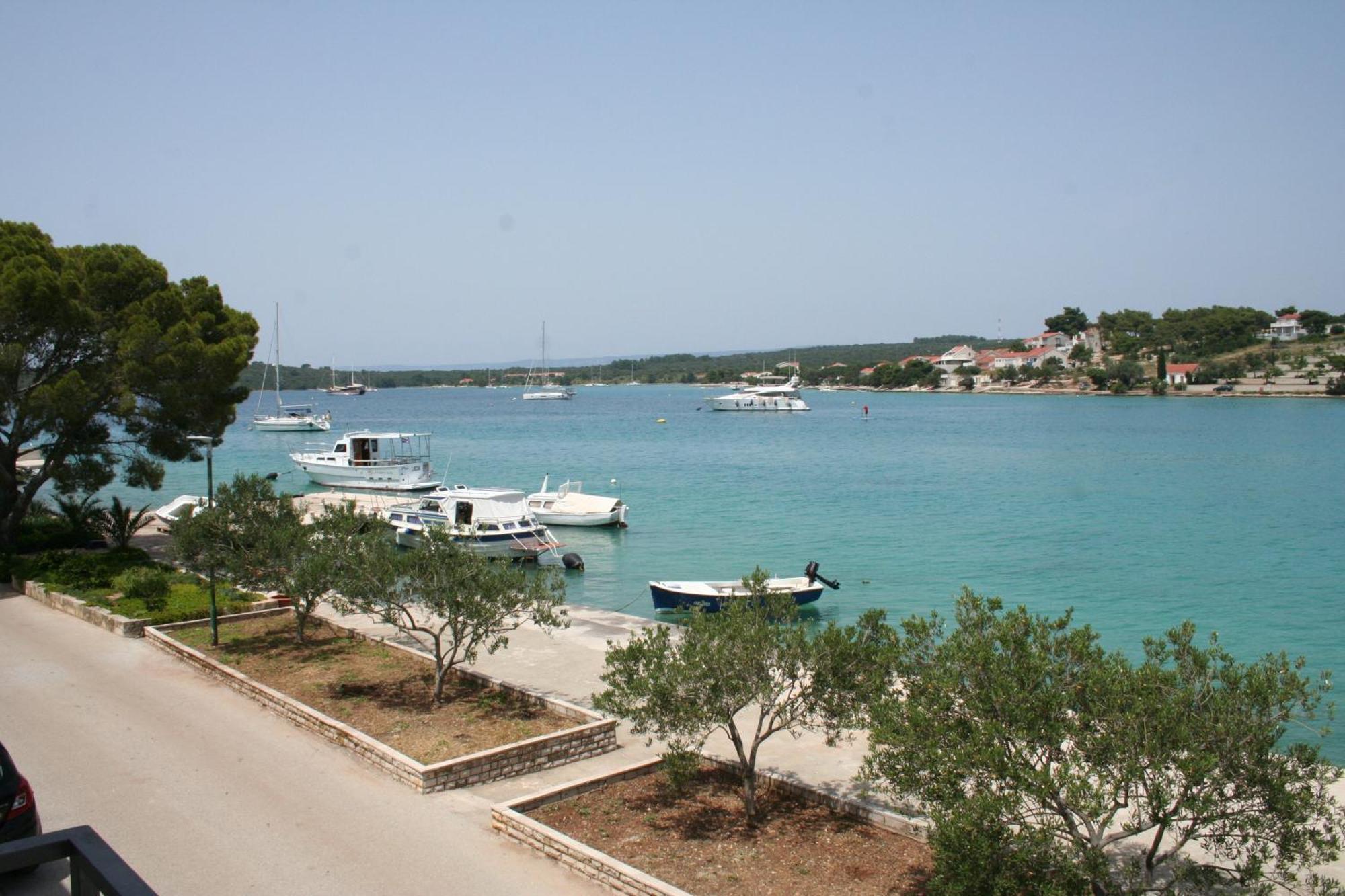 Trim Rooms And Apartments Lovište Εξωτερικό φωτογραφία