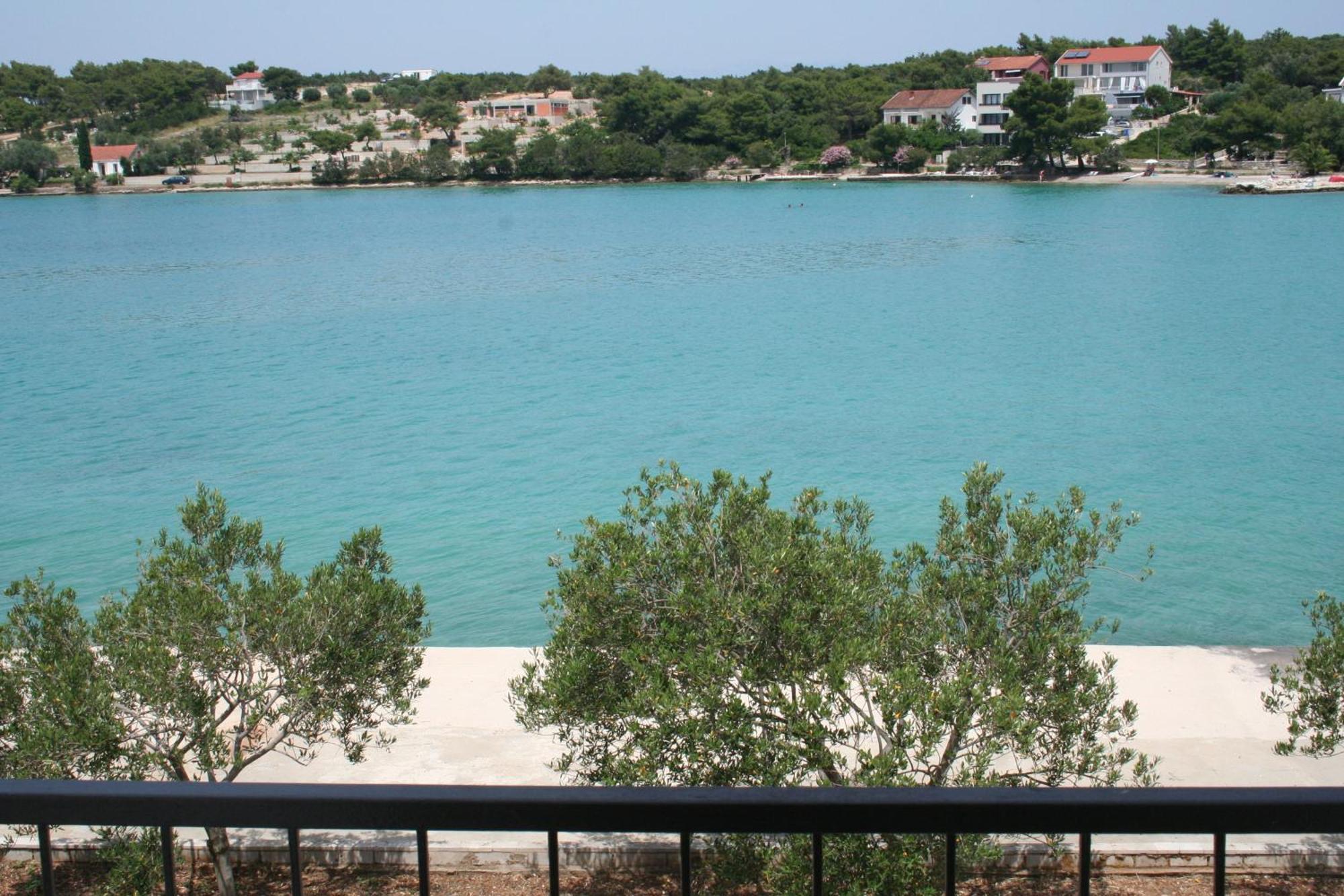 Trim Rooms And Apartments Lovište Εξωτερικό φωτογραφία