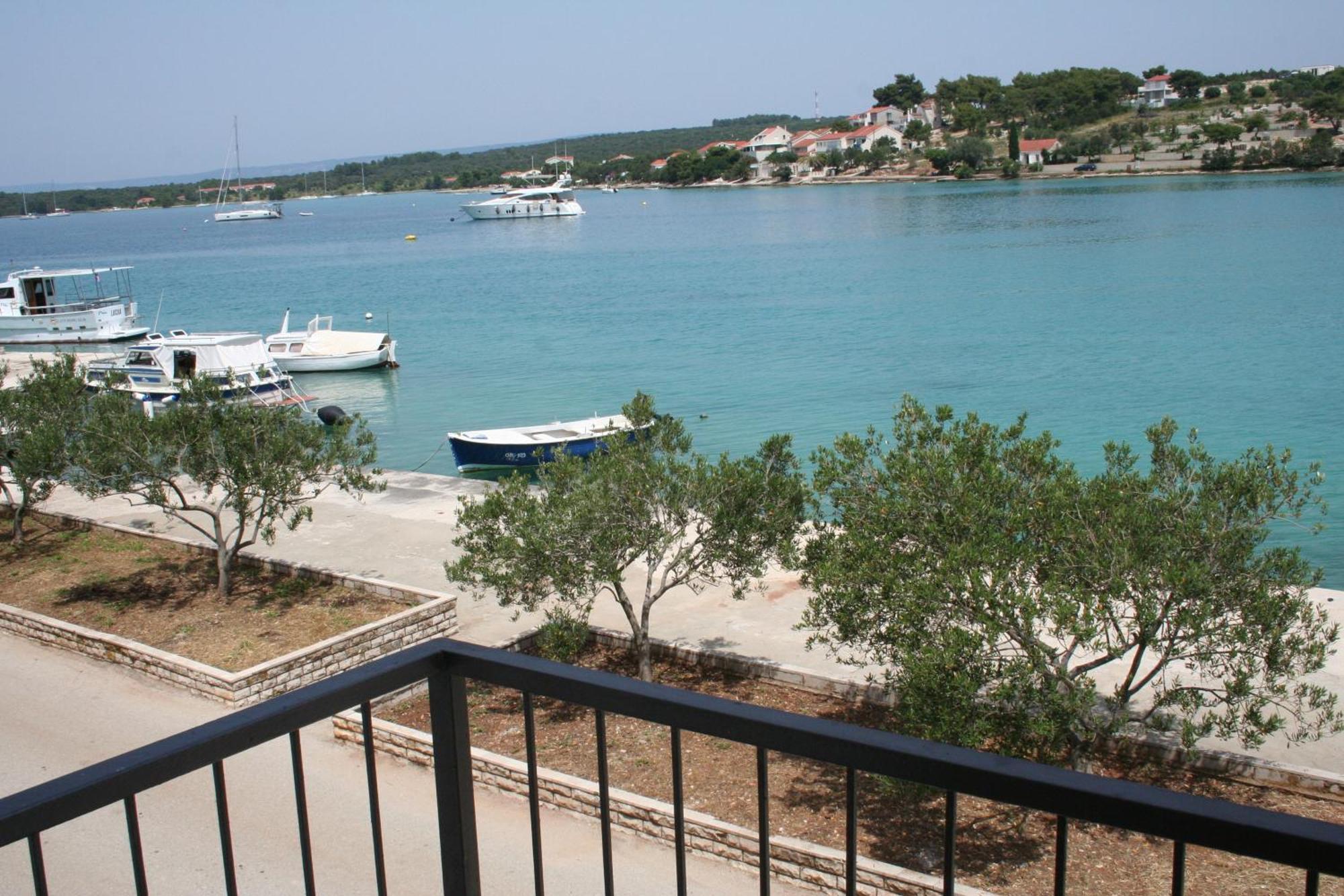 Trim Rooms And Apartments Lovište Εξωτερικό φωτογραφία