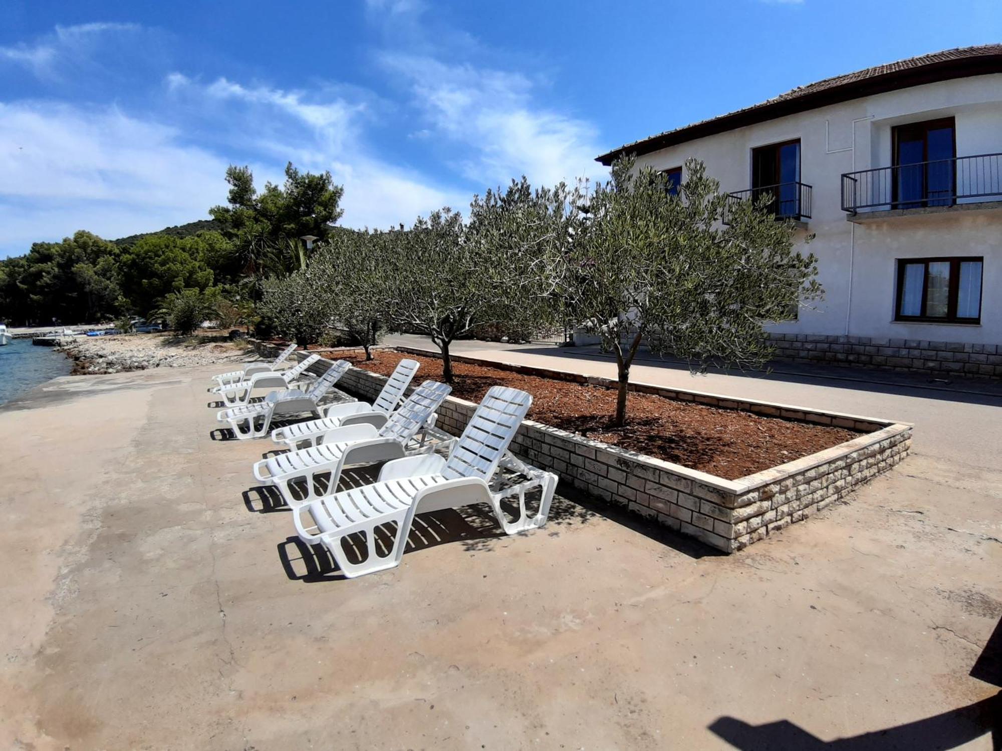 Trim Rooms And Apartments Lovište Εξωτερικό φωτογραφία