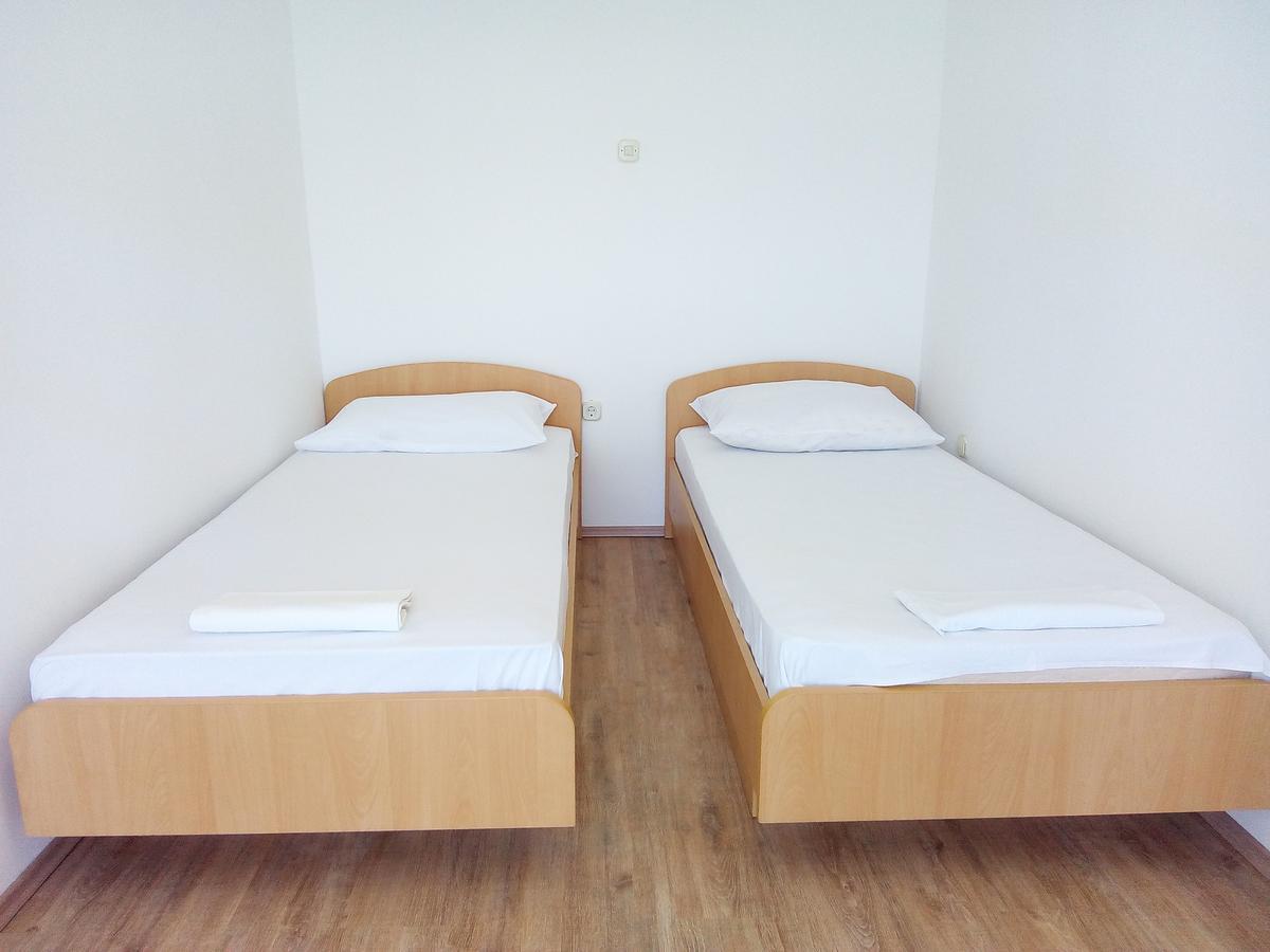 Trim Rooms And Apartments Lovište Εξωτερικό φωτογραφία