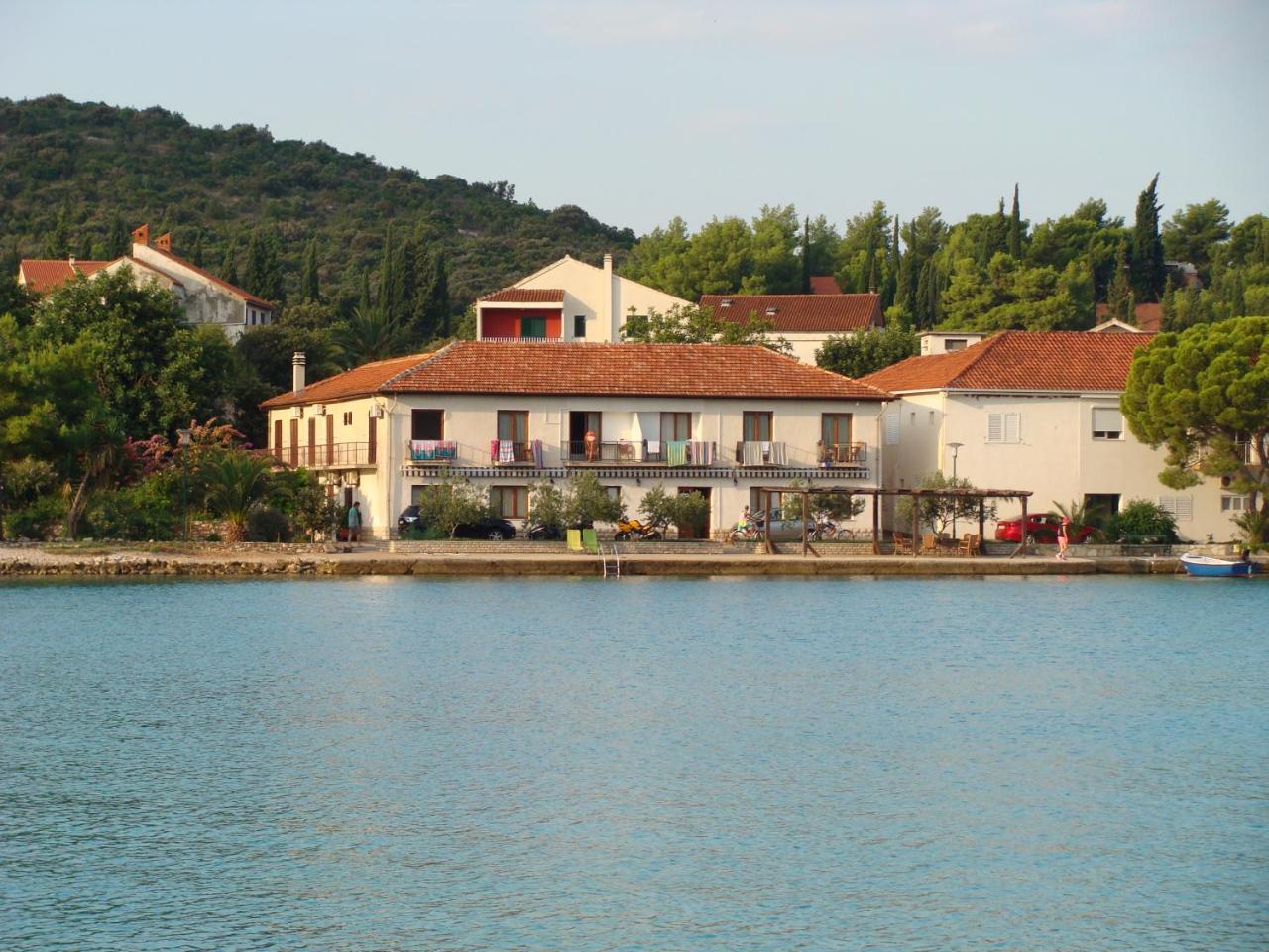 Trim Rooms And Apartments Lovište Εξωτερικό φωτογραφία